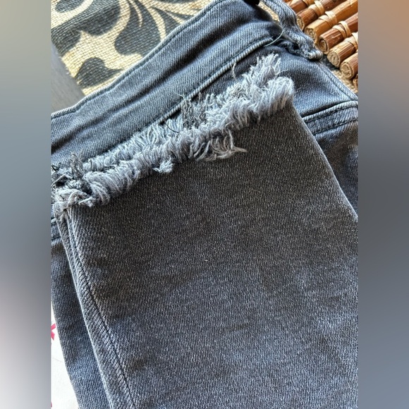 American eagle dark gray/blue women jeans, size 8 short, pre loved, stretch - Picture 11 of 11